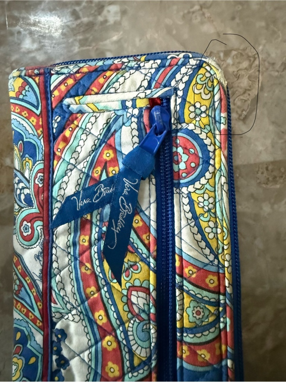 Vera Bradley Turn Lock & Zip  around Marina - Picture 4 of 7